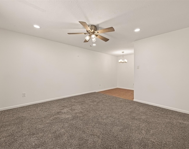 8801 Hammerly Boulevard - Photo Thumbnail 2
