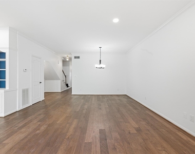8614 Oakford Drive - Photo Thumbnail 19