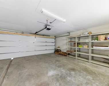 8614 Oakford Drive - Photo Thumbnail 35