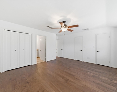 8614 Oakford Drive - Photo Thumbnail 28