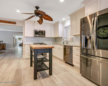 250 E Central Boulevard - Photo Thumbnail 4