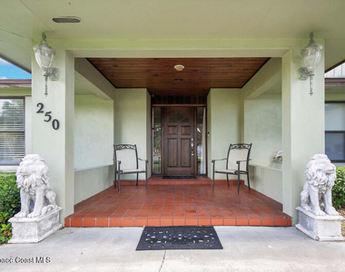 250 E Central Boulevard - Photo Thumbnail 1