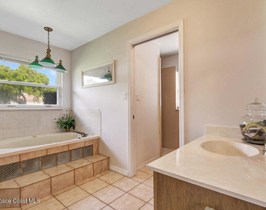 250 E Central Boulevard - Photo Thumbnail 8