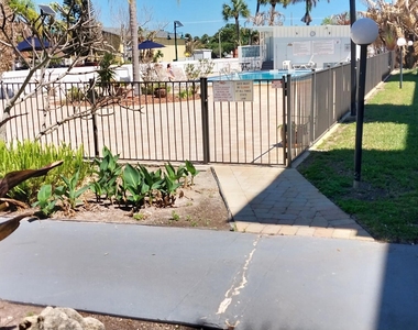 221 Columbia Drive - Photo Thumbnail 5