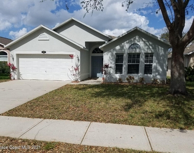 888 Macon Drive - Photo Thumbnail 10