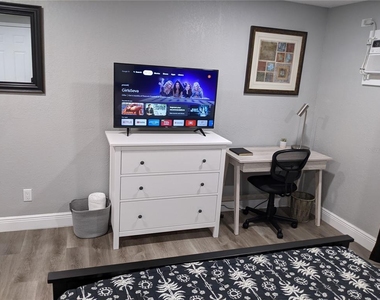4538 W Minnehaha Street - Photo Thumbnail 9
