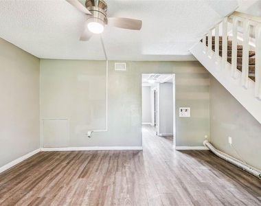 103 Brigadoon Drive - Photo Thumbnail 3