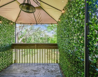 103 Brigadoon Drive - Photo Thumbnail 10