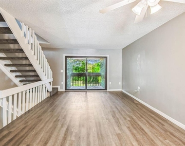 103 Brigadoon Drive - Photo Thumbnail 8