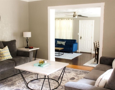 4115 W San Pedro Street - Photo Thumbnail 2
