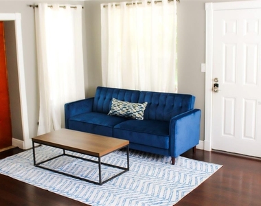 4115 W San Pedro Street - Photo Thumbnail 15