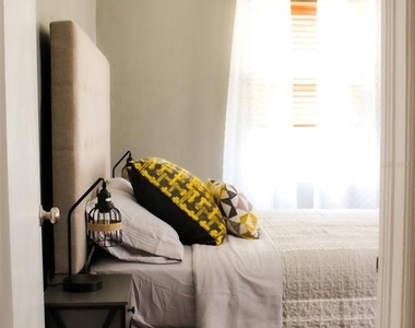 4115 W San Pedro Street - Photo Thumbnail 7