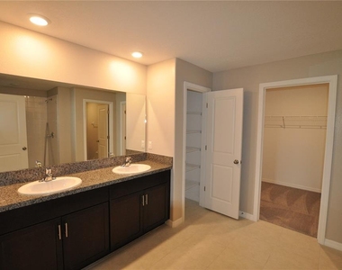 1458 Tahitian Sunrise Drive - Photo Thumbnail 10
