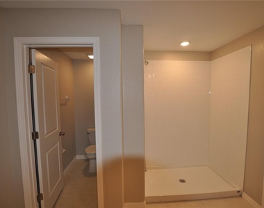 1458 Tahitian Sunrise Drive - Photo Thumbnail 11