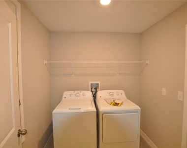1458 Tahitian Sunrise Drive - Photo Thumbnail 13
