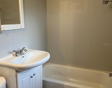 7026 Washington Street - Photo Thumbnail 5