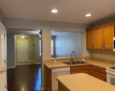 2525 Harn Boulevard - Photo Thumbnail 6