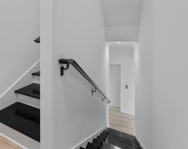 772 Gran Kaymen Way - Photo Thumbnail 12
