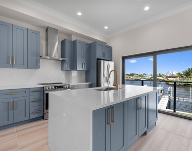 772 Gran Kaymen Way - Photo Thumbnail 1