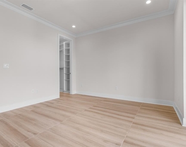 772 Gran Kaymen Way - Photo Thumbnail 15