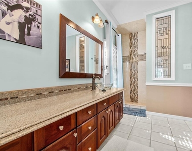 10002 Hunt Cliff Drive - Photo Thumbnail 19