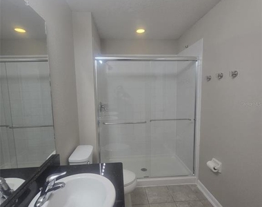 6978 Holly Heath Drive - Photo Thumbnail 20