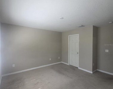 6978 Holly Heath Drive - Photo Thumbnail 16