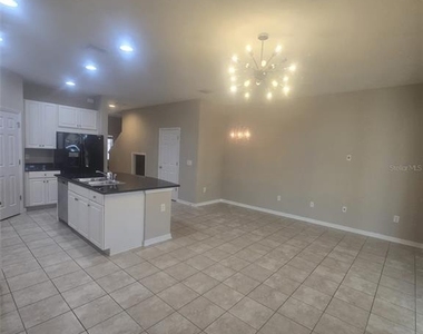 6978 Holly Heath Drive - Photo Thumbnail 8
