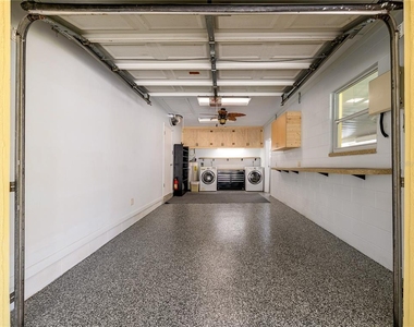 907 Hillside Terrace - Photo Thumbnail 29