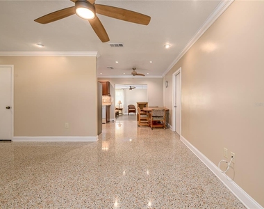 907 Hillside Terrace - Photo Thumbnail 5