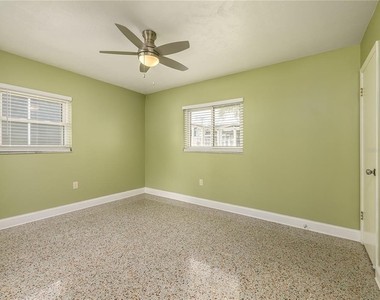 907 Hillside Terrace - Photo Thumbnail 20