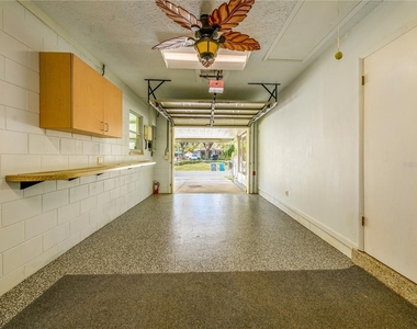 907 Hillside Terrace - Photo Thumbnail 28