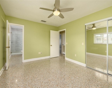 907 Hillside Terrace - Photo Thumbnail 21