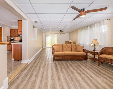 907 Hillside Terrace - Photo Thumbnail 14
