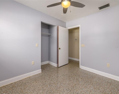 907 Hillside Terrace - Photo Thumbnail 25