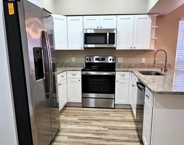2700 Penzance Street - Photo Thumbnail 11