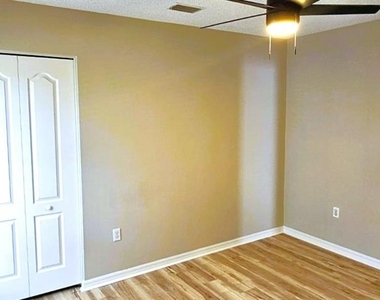 2700 Penzance Street - Photo Thumbnail 23