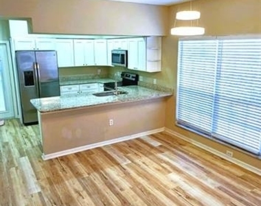 2700 Penzance Street - Photo Thumbnail 7