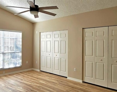 2700 Penzance Street - Photo Thumbnail 18