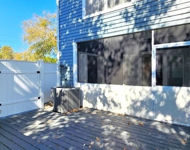 2700 Penzance Street - Photo Thumbnail 29