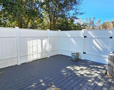 2700 Penzance Street - Photo Thumbnail 28