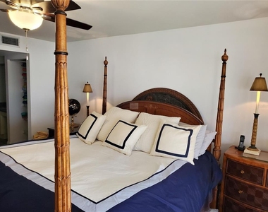6650 Sunset Way - Photo Thumbnail 18