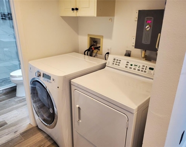6650 Sunset Way - Photo Thumbnail 40