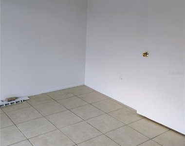 6 Lake Villa Way - Photo Thumbnail 7