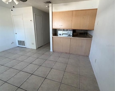 6 Lake Villa Way - Photo Thumbnail 1