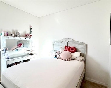 5003 Royal Point Avenue - Photo Thumbnail 7