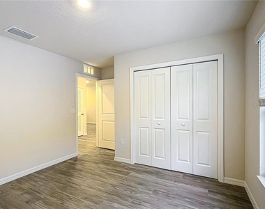 3070 E Odier Street - Photo Thumbnail 5