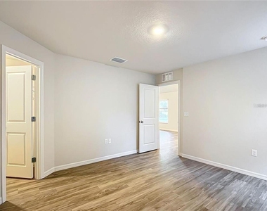 3070 E Odier Street - Photo Thumbnail 9
