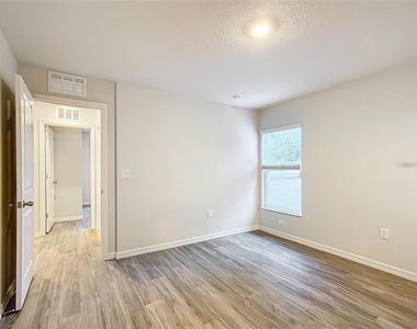 3070 E Odier Street - Photo Thumbnail 6