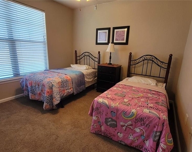 914 Charo Parkway - Photo Thumbnail 25